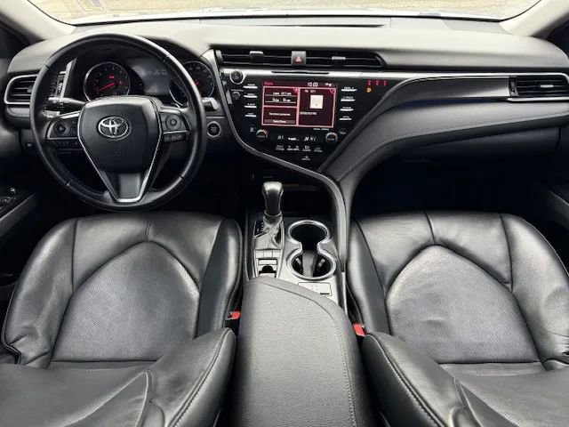 Used 2020 Toyota Camry XSE image 12