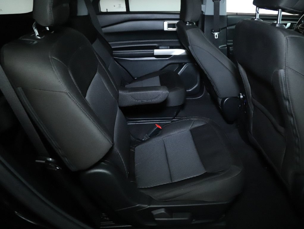 Used 2022 Ford Explorer XLT AWD/4WD image 32