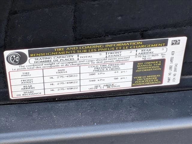 Used 2024 Land Rover Defender 110 X-Dynamic SE image 21