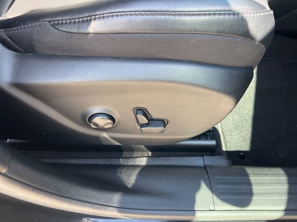 Certified 2022 Jeep Cherokee Latitude Lux FWD image 48