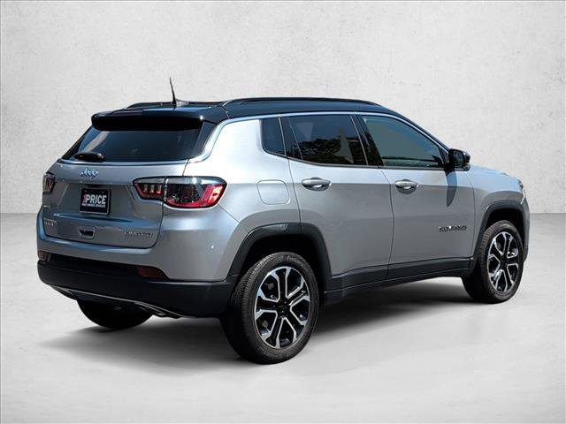 Used 2023 Jeep Compass Limited AWD/4WD image 5