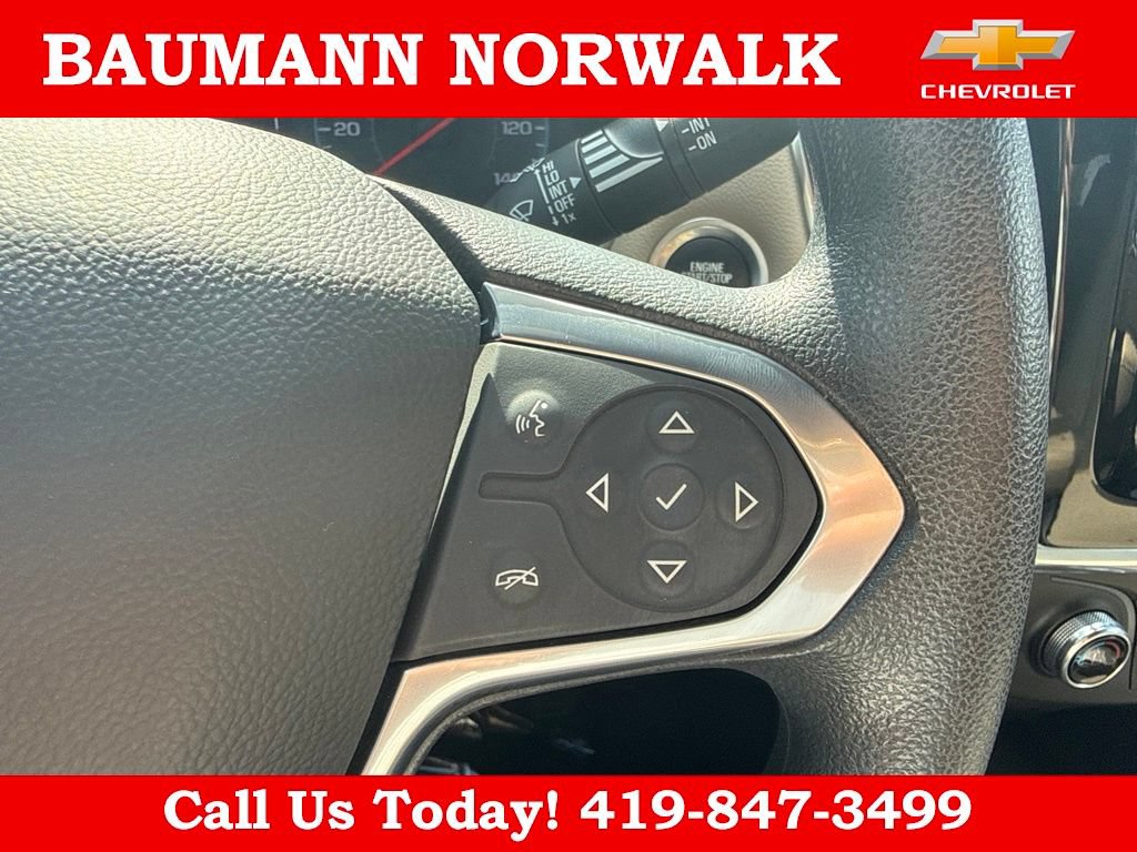 Used 2022 Chevrolet Traverse LS FWD image 26