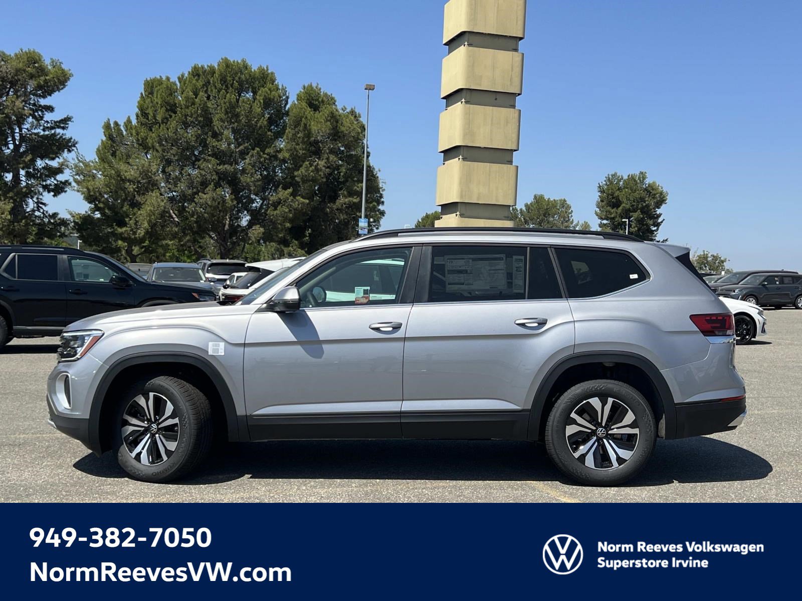 New 2026 Volkswagen Atlas SE image 2