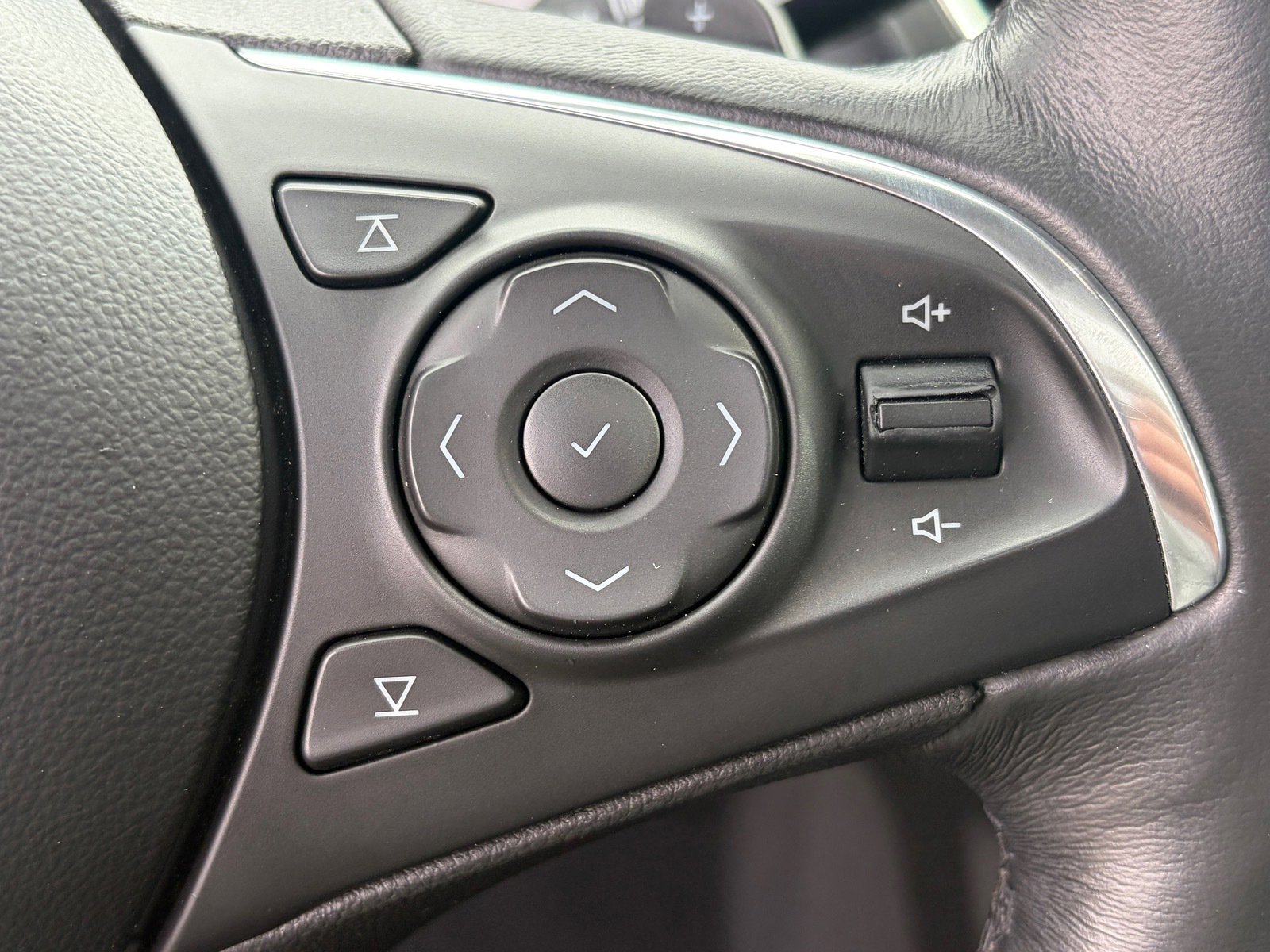 Used 2017 Buick LaCrosse Premium w/ Sun and Shade Package image 13