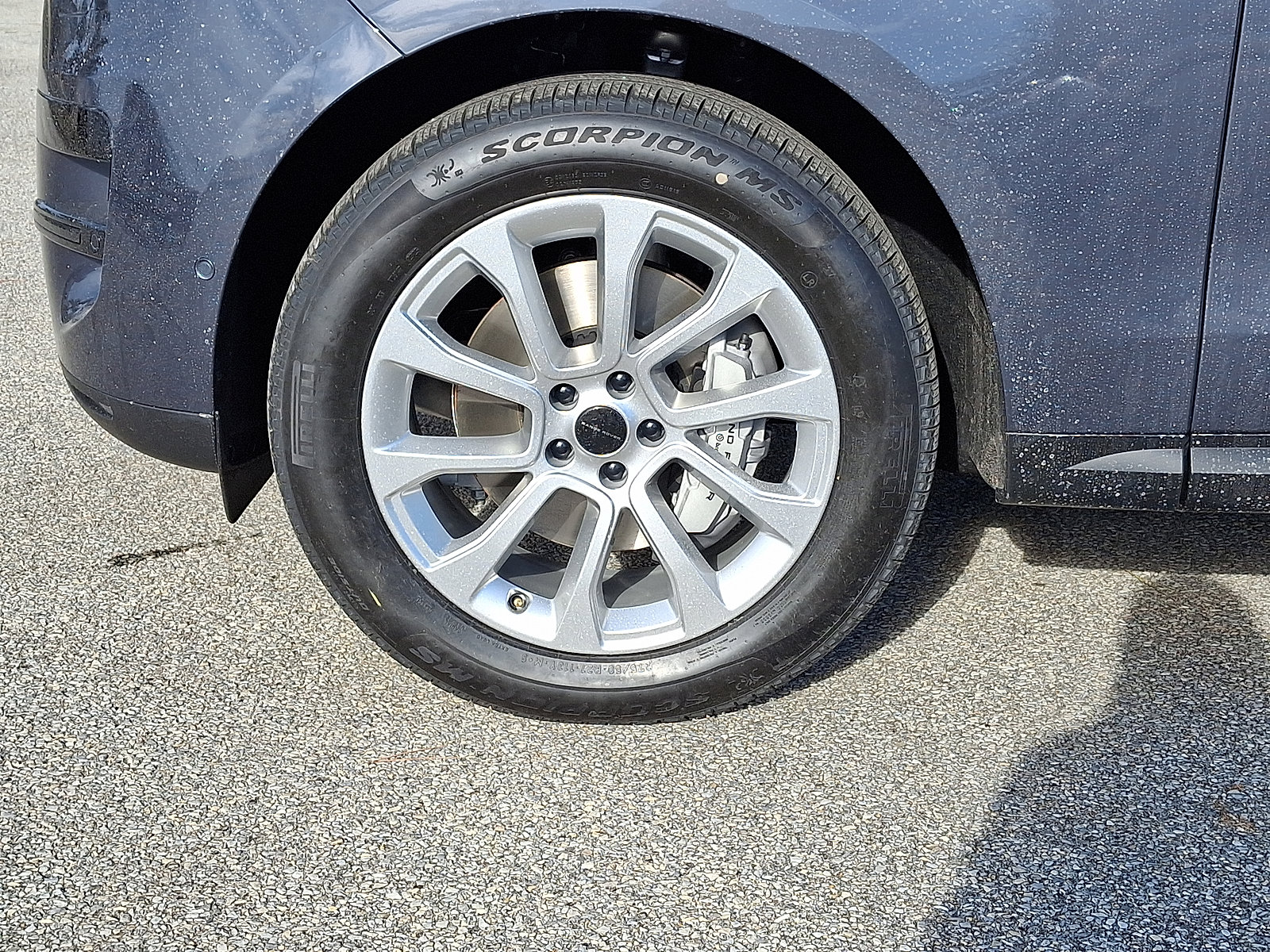 New 2026 Land Rover Range Rover Sport SE image 2