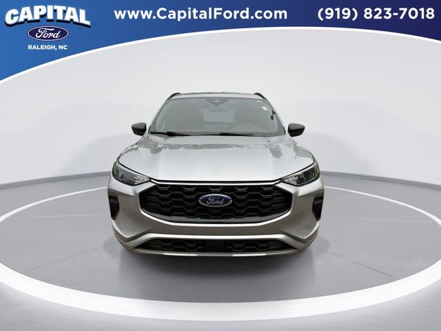 Used 2023 Ford Escape ST-Line w/ Tech Pack #1 image 3