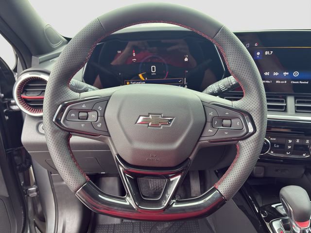 New 2026 Chevrolet Trax RS w/ Sunroof Package FWD image 15
