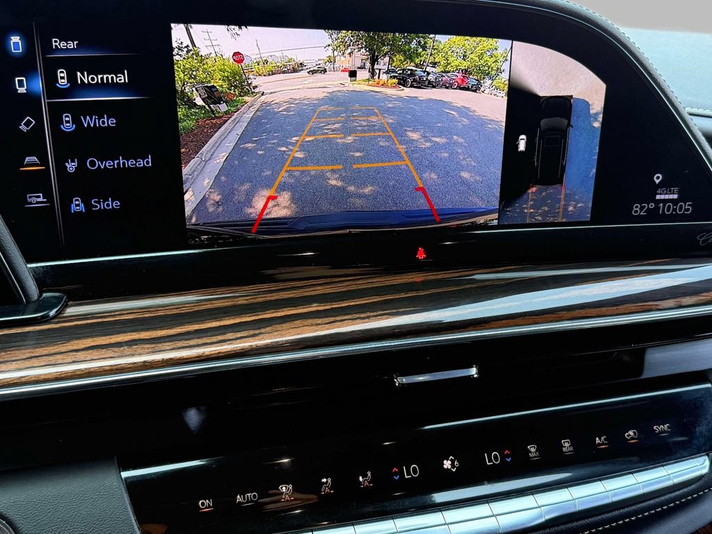 Used 2023 Cadillac Escalade ESV Luxury AWD/4WD image 7