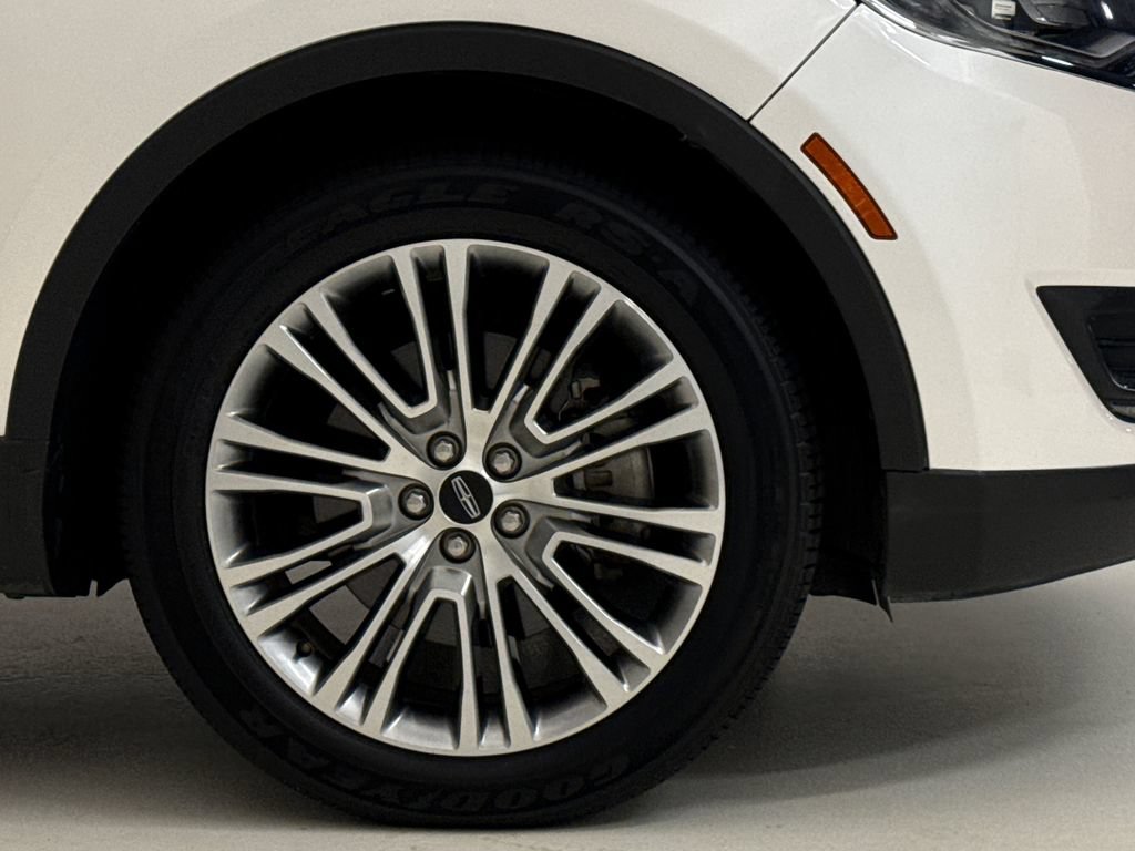 Used 2016 Lincoln MKX Reserve FWD image 6