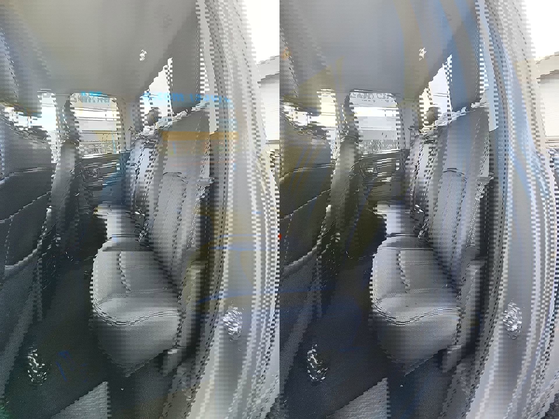 Certified 2019 RAM 1500 Laramie image 23