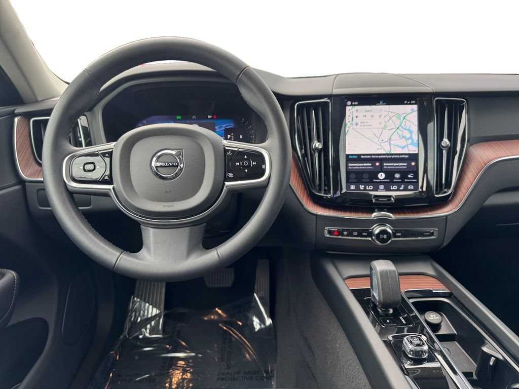 Certified 2024 Volvo XC60 B5 Plus w/ Climate Package AWD/4WD image 25