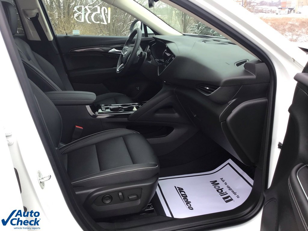 Used 2022 Buick Envision Essence w/ Safety Package image 23