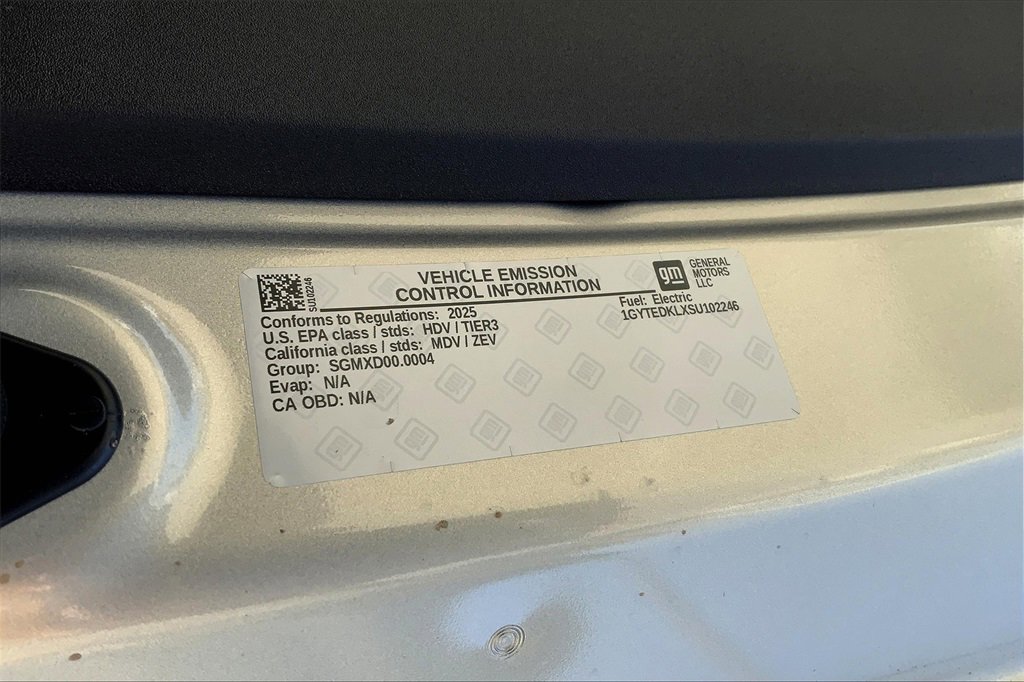 New 2025 Cadillac Escalade IQ Luxury 2 image 18