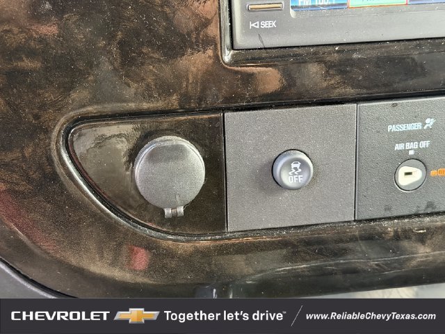 Used 2018 Chevrolet Express 2500 Extended w/ Enhanced Convenience Package RWD image 22
