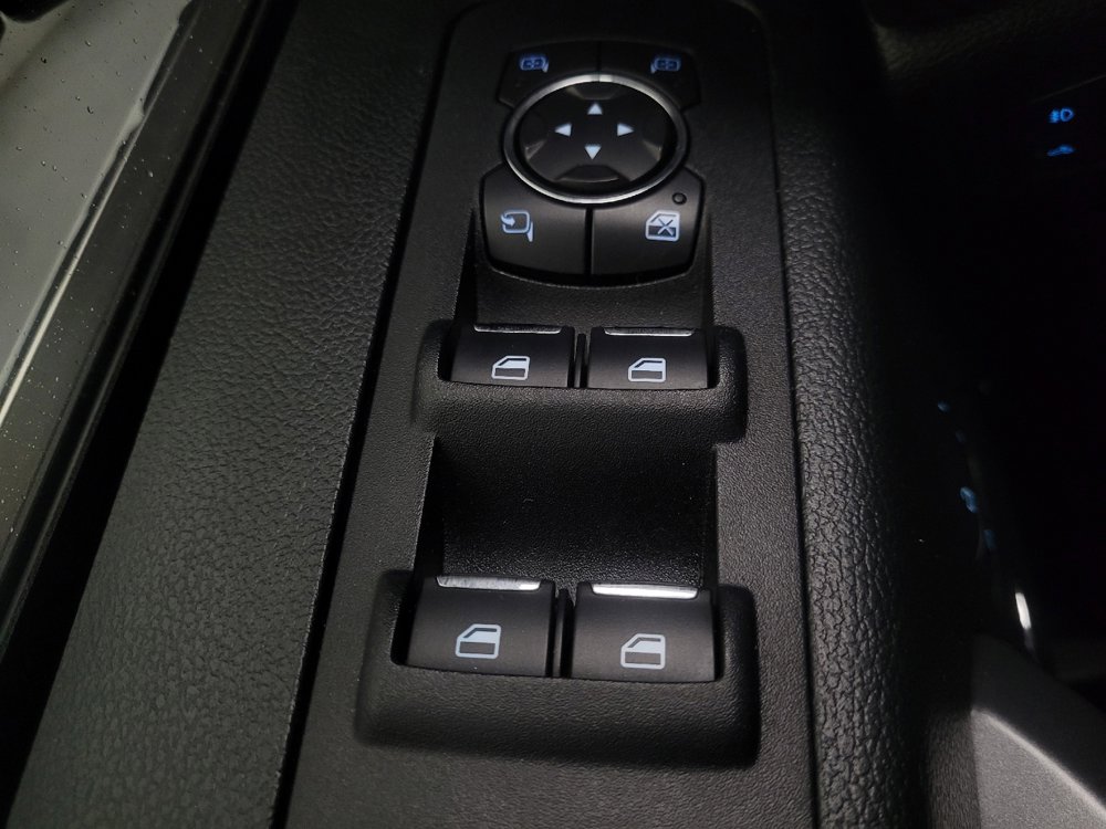 Used 2015 Ford F150 Platinum w/ Equipment Group 701A Luxury image 27