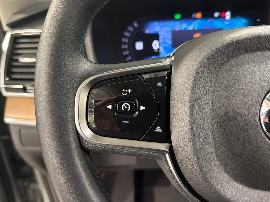 Certified 2024 Volvo XC90 T8 Plus w/ Protection Package Premier AWD/4WD image 13
