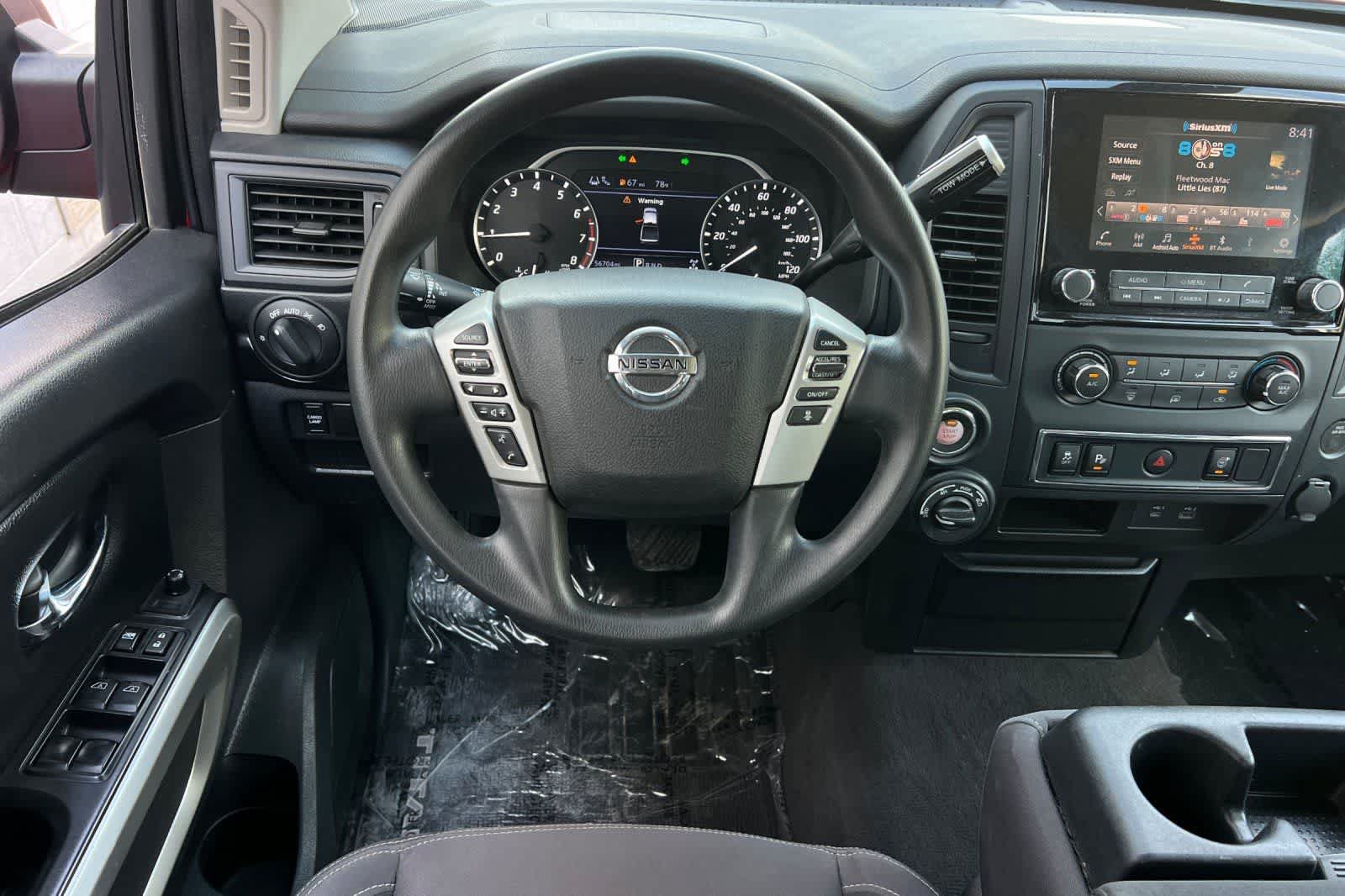 Used 2022 Nissan Titan SV AWD/4WD image 15