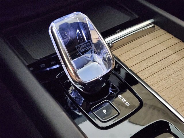 New 2026 Volvo XC60 B5 Plus w/ Protection Package Premier image 20