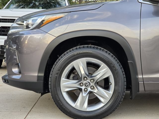 Used 2019 Toyota Highlander Limited AWD/4WD image 7