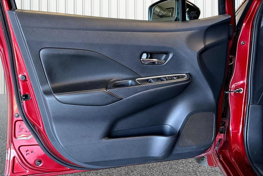 Used 2020 Nissan Versa SR FWD image 15