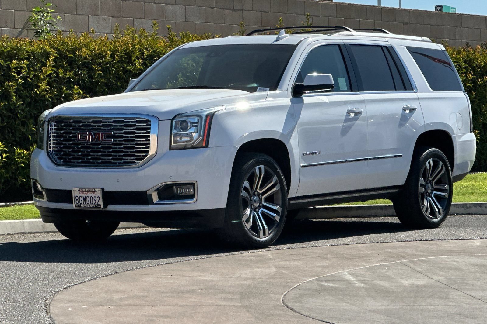 Used 2018 GMC Yukon Denali w/ Denali Ultimate Package AWD/4WD image 8
