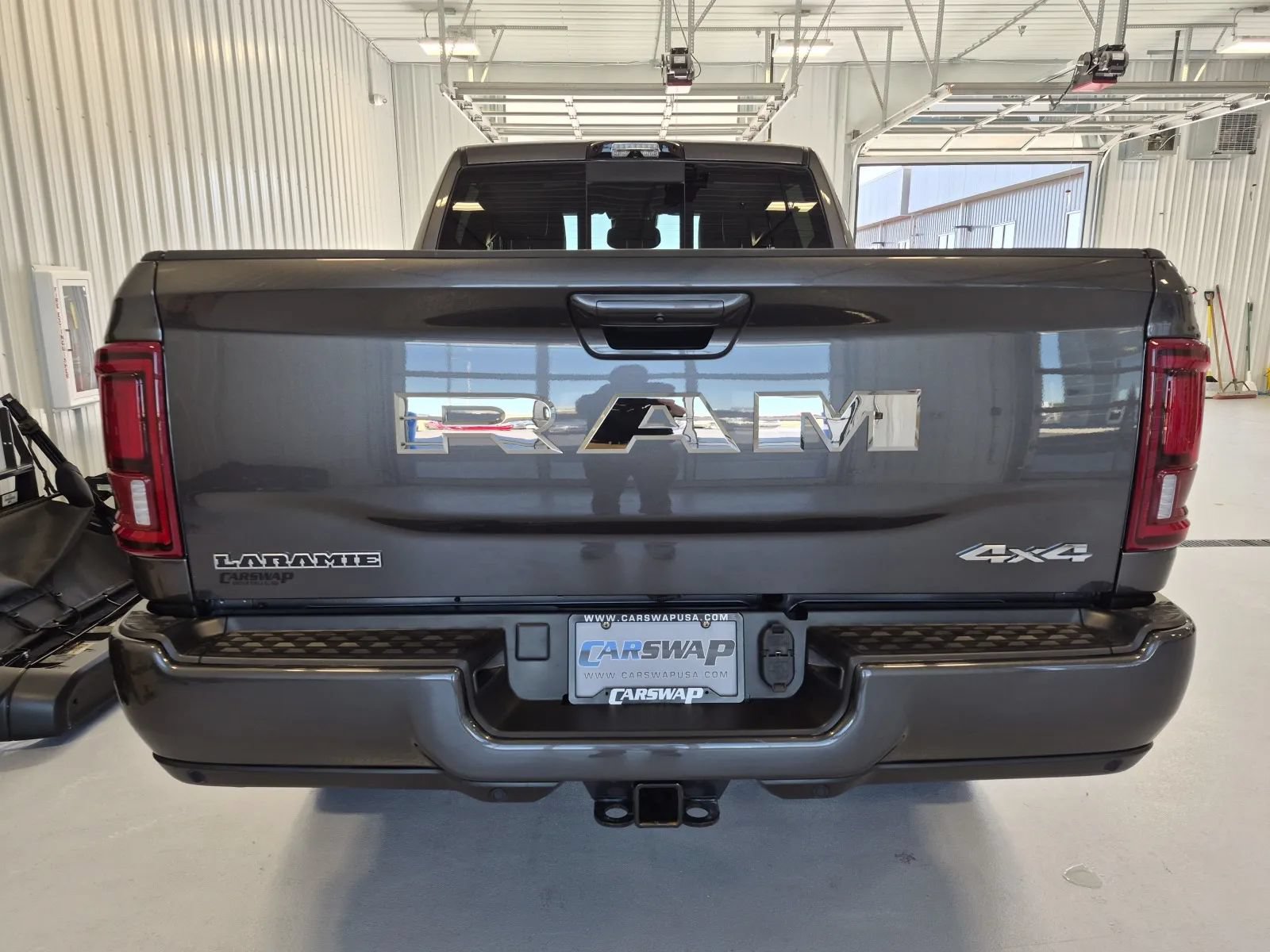 Used 2026 RAM 3500 Laramie AWD/4WD image 4