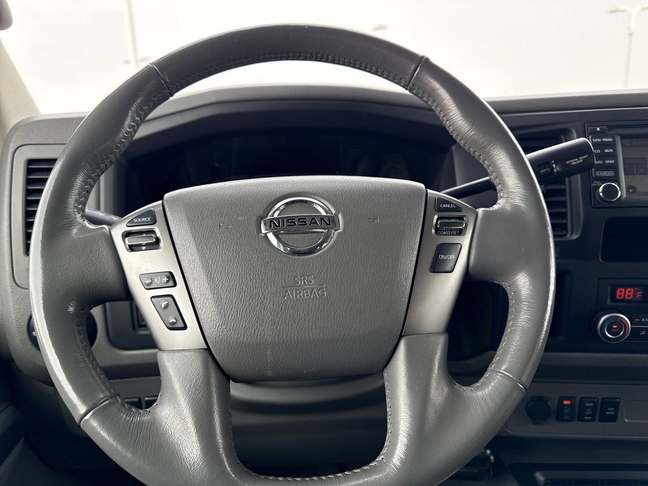 Used 2019 Nissan NV 3500 SL image 17