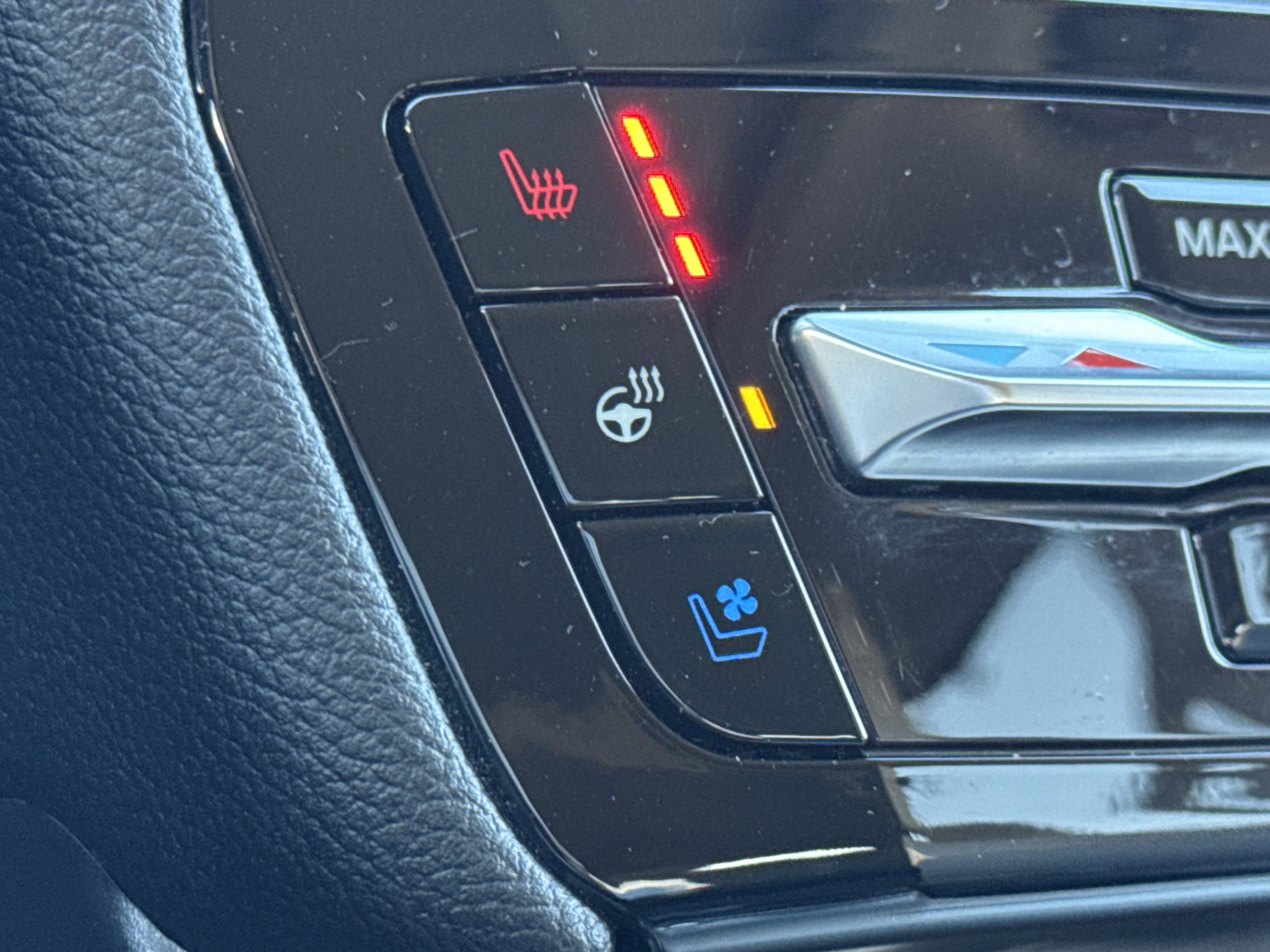 Used 2023 Ford Explorer Limited w/ Hybrid Equipment Group 310A image 21