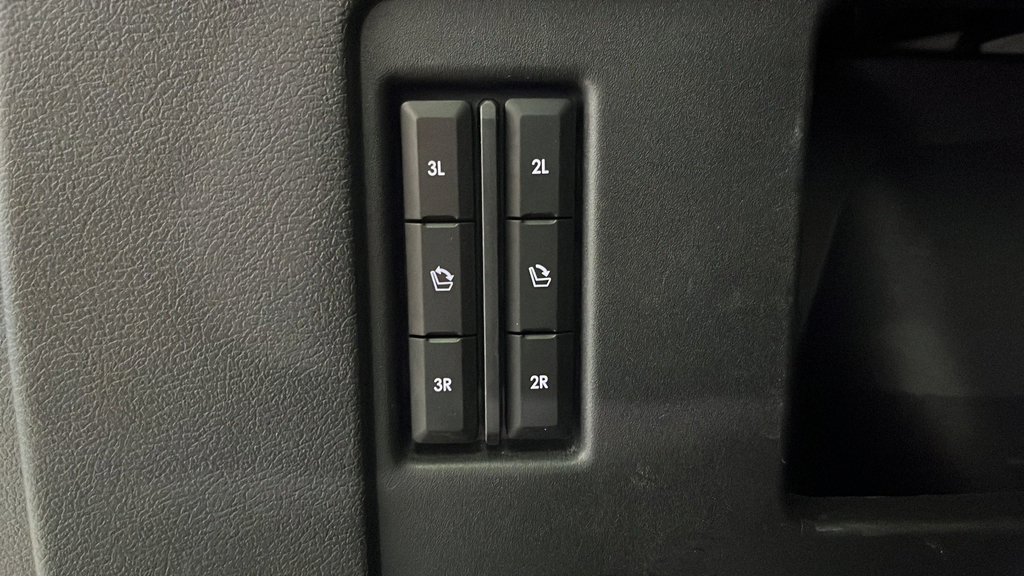 Used 2022 Lincoln Navigator L Reserve AWD/4WD image 28