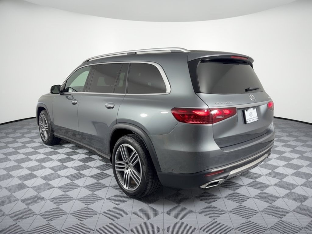 Used 2026 Mercedes-Benz GLS 450 4MATIC image 3