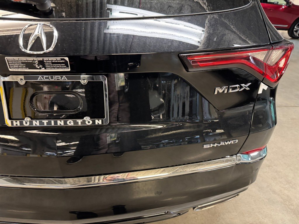 New 2026 Acura MDX w/ Advance Package AWD/4WD image 17