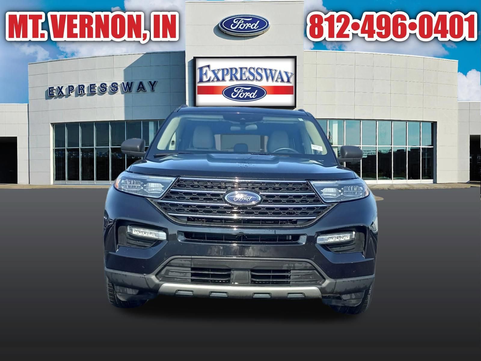 Used 2024 Ford Explorer XLT w/ Equipment Group 202A RWD image 3