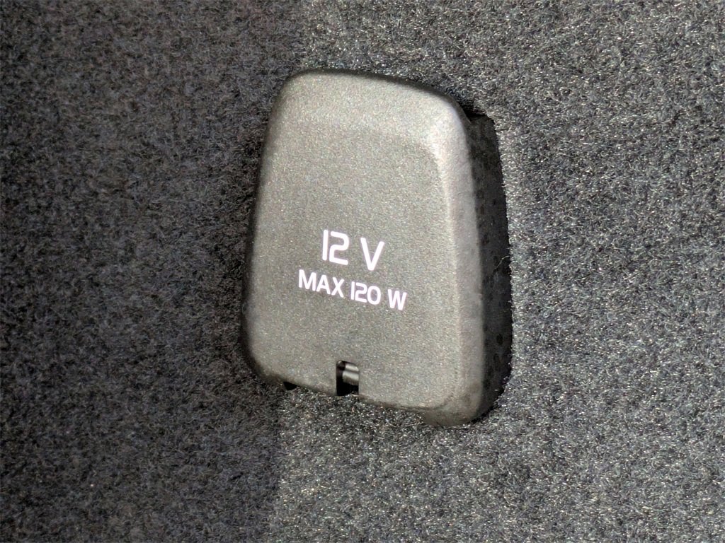 Used 2019 Volvo XC60 T5 Inscription w/ Protection Package Premier image 15