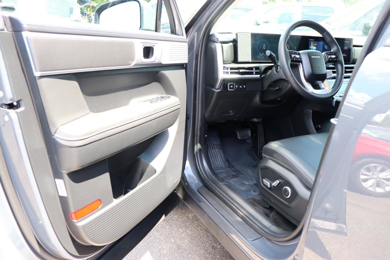Used 2026 Hyundai Santa Fe SEL AWD/4WD image 10