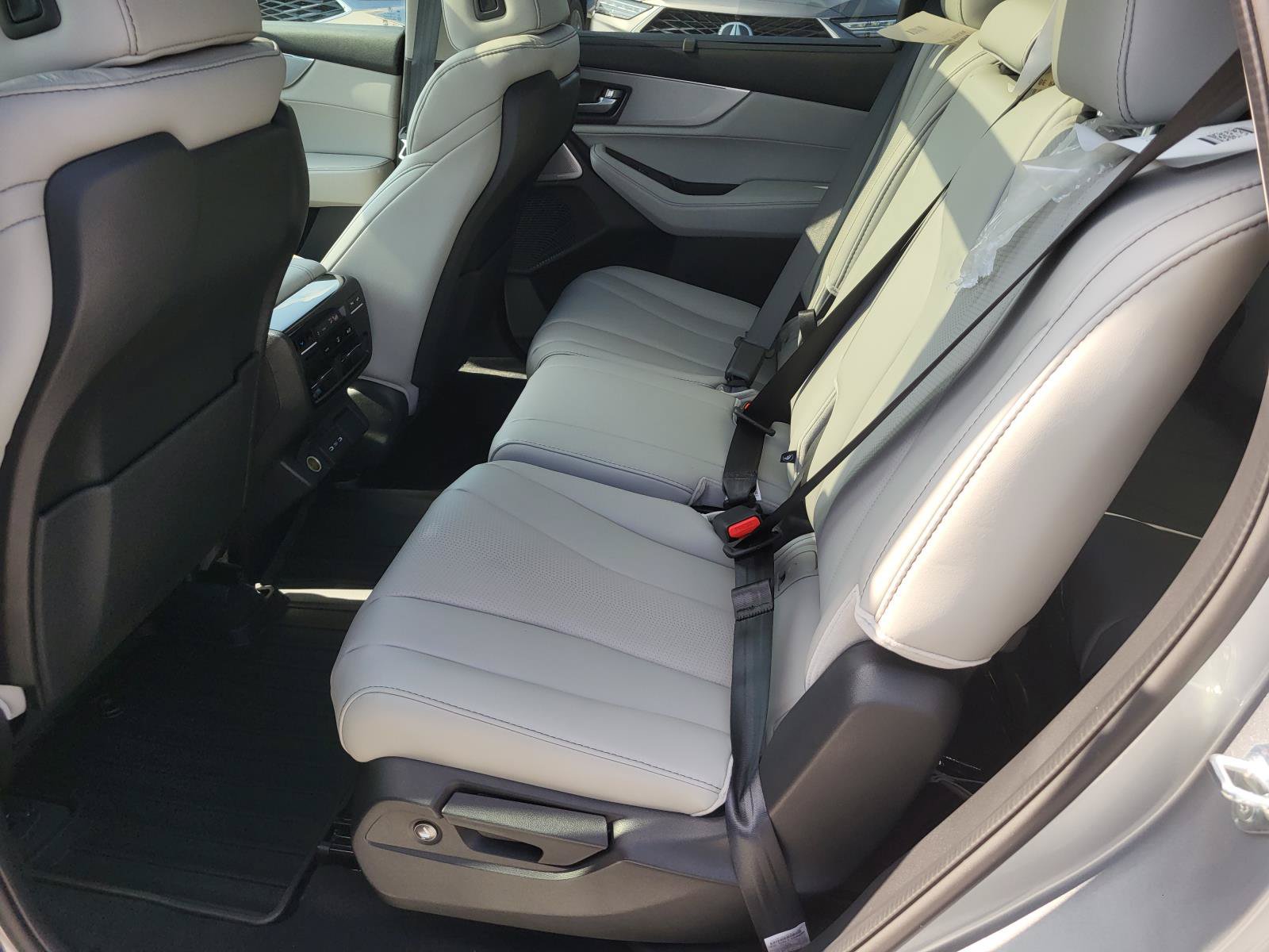 New 2026 Acura MDX w/ Technology Package FWD image 12