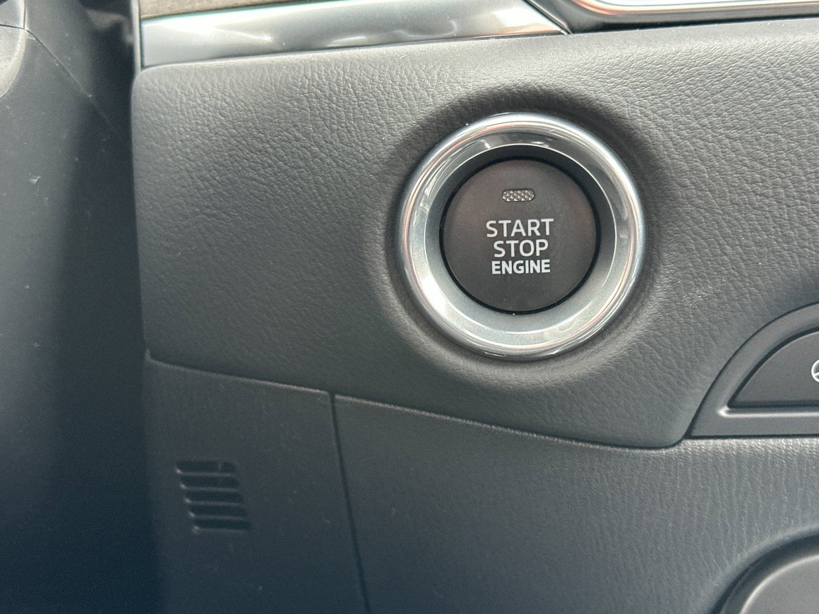 New 2025 MAZDA CX-5 Signature image 21