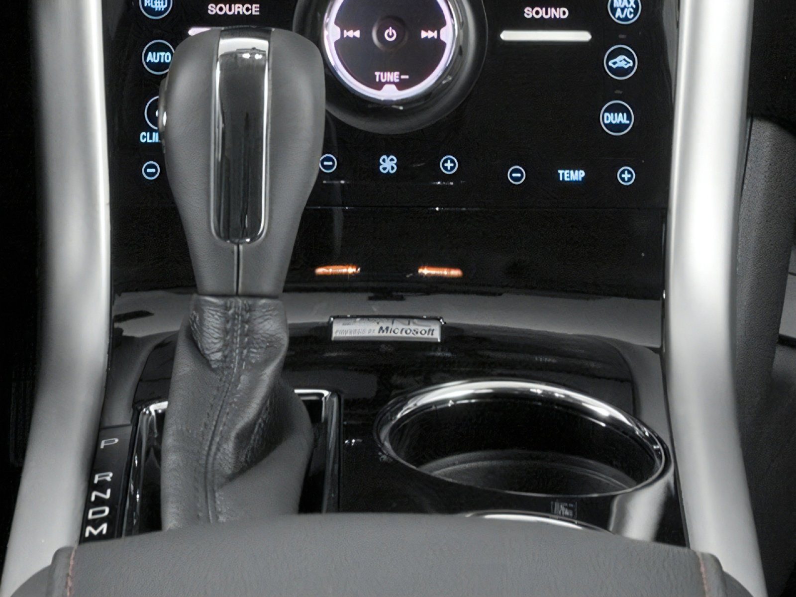 Used 2014 Ford Edge Limited w/ Equipment Group 302A AWD/4WD image 8