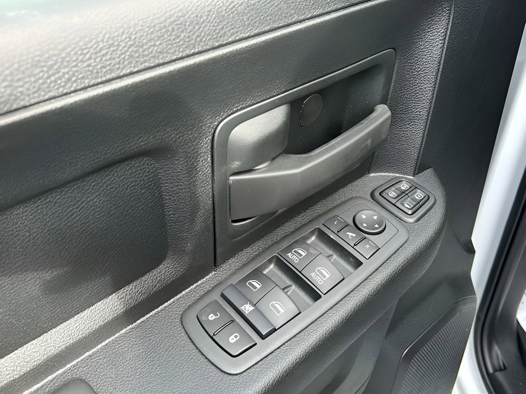 New 2024 RAM 2500 Tradesman w/ Chrome Appearance Group image 19
