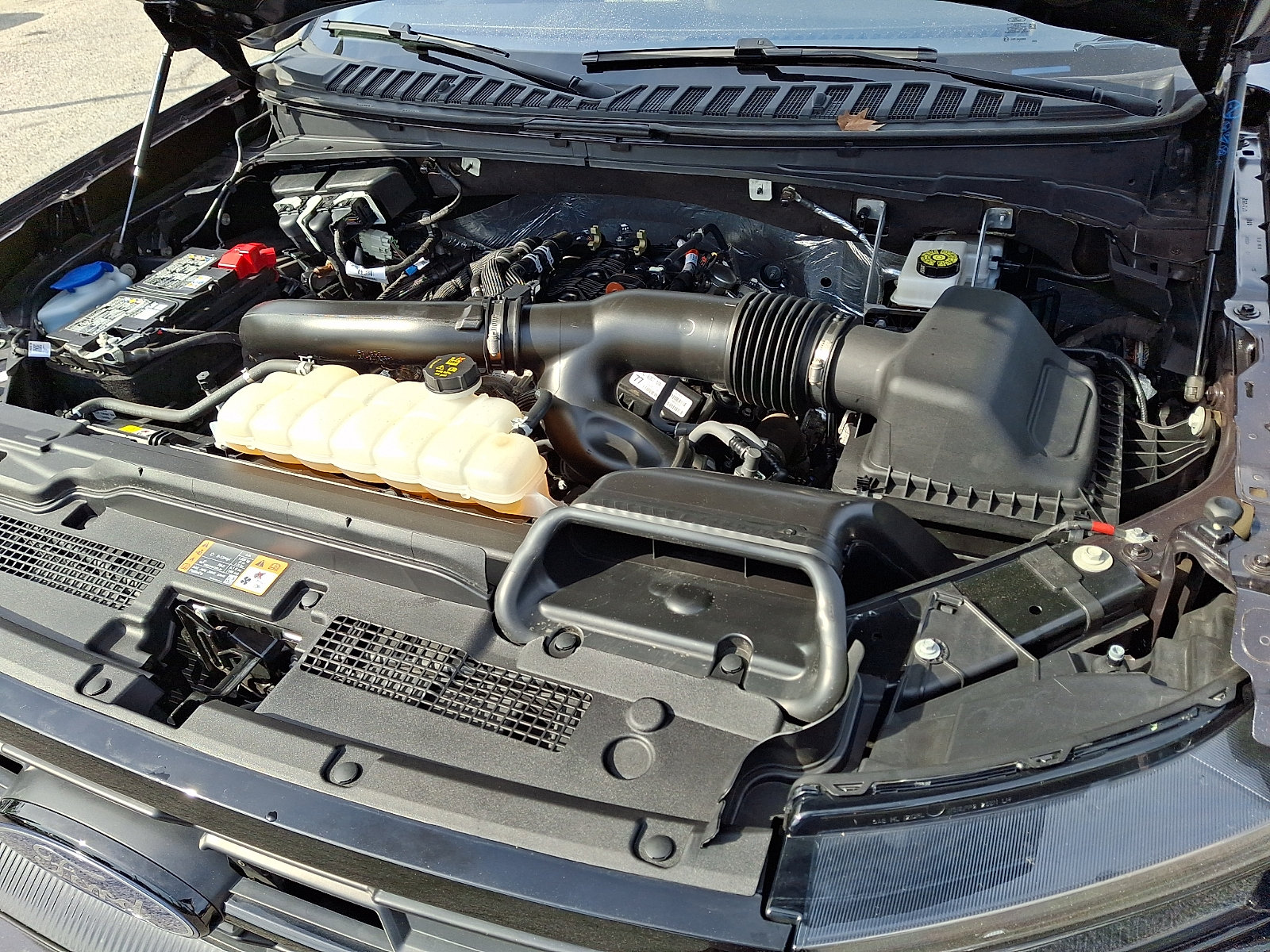 Certified 2025 Ford Expedition Active AWD/4WD image 31