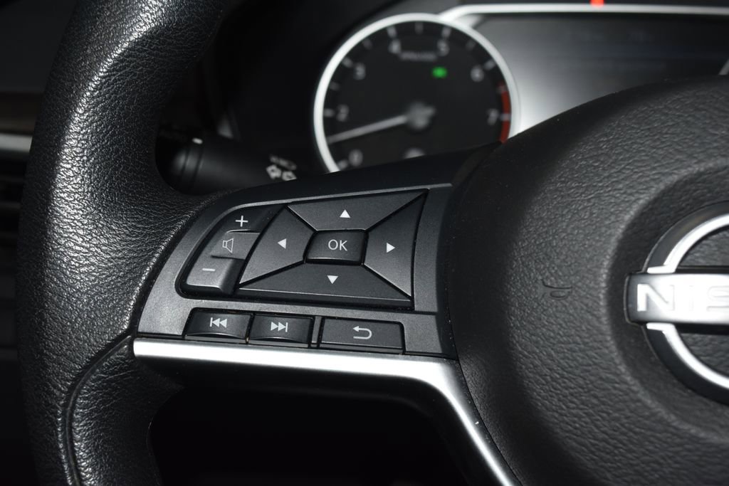 Used 2024 Nissan Altima 2.5 SV FWD image 7