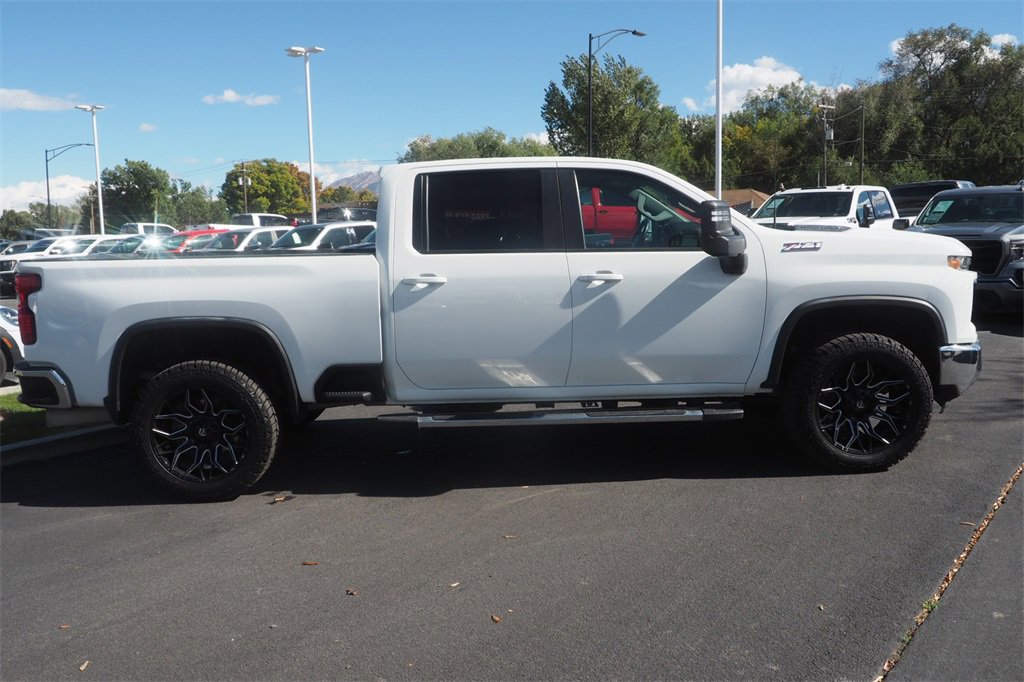 Used 2024 Chevrolet Silverado 2500 LT image 4