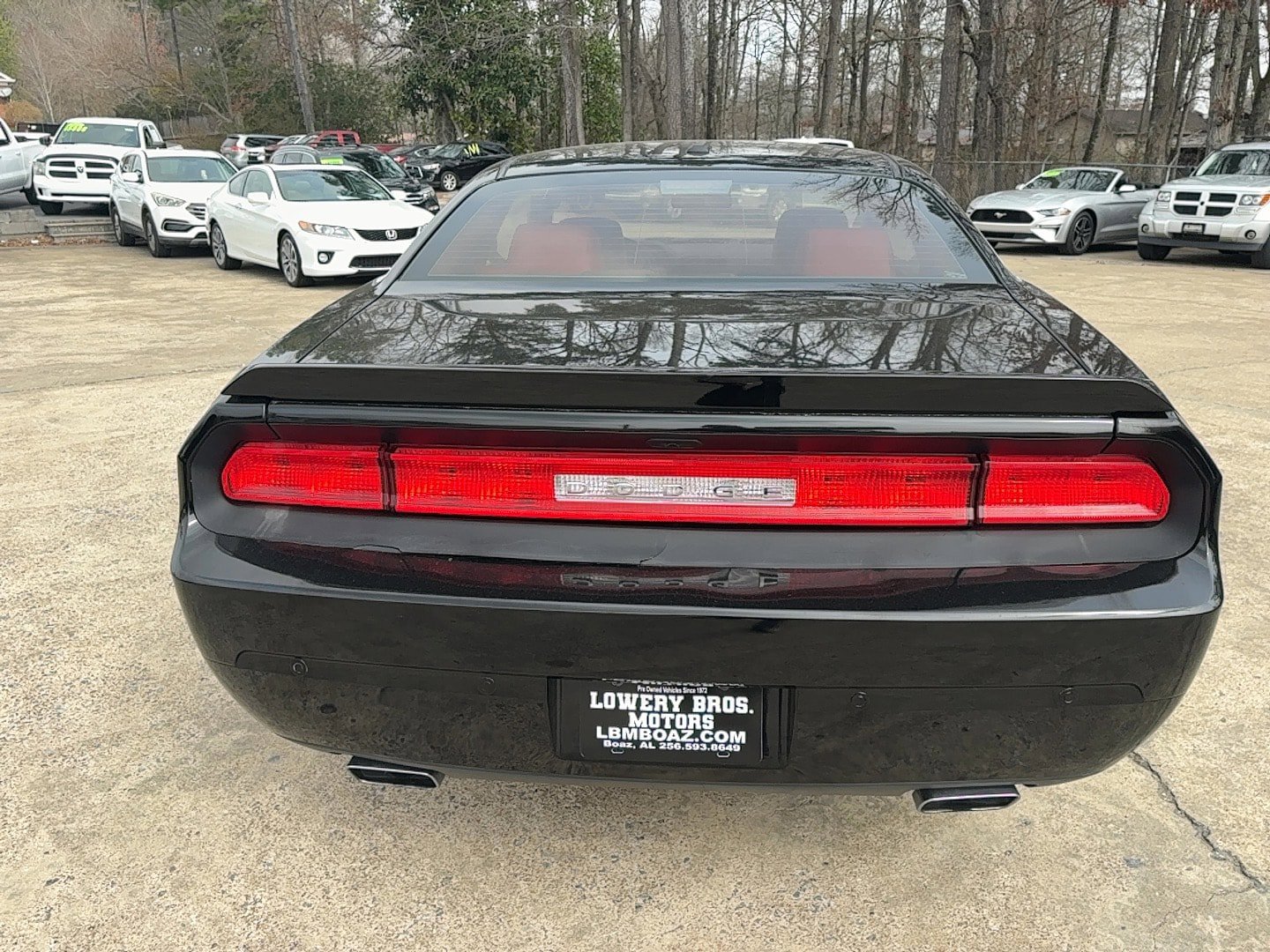 Used 2014 Dodge Challenger SXT image 6