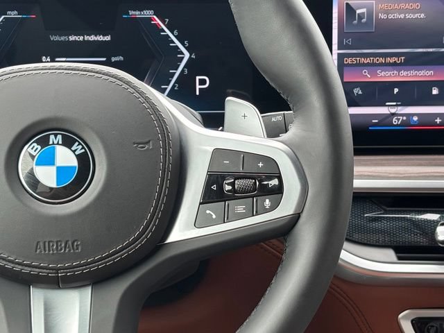 Used 2024 BMW X7 xDrive40i w/ M Sport Package AWD/4WD image 24