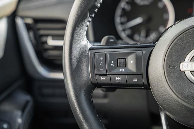 Used 2022 Nissan Rogue SV w/ SV Premium Package image 26