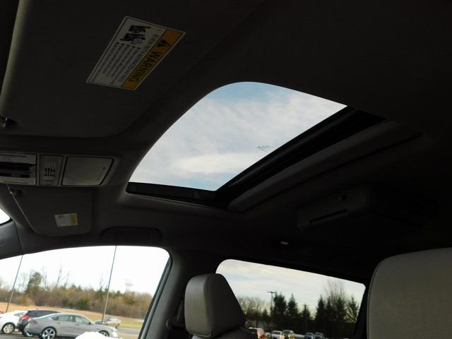 Used 2024 Honda Odyssey EX-L image 12