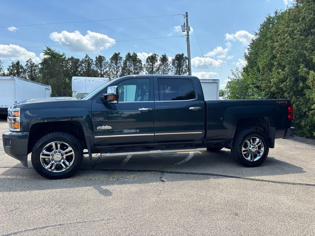 Used 2018 Chevrolet Silverado 2500 High Country AWD/4WD image 3
