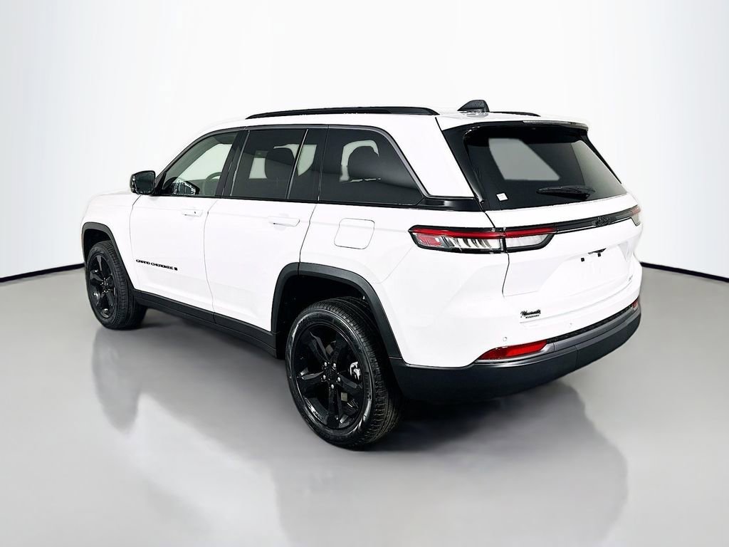New 2026 Jeep Grand Cherokee Limited w/ Limited Altitude Package RWD image 5