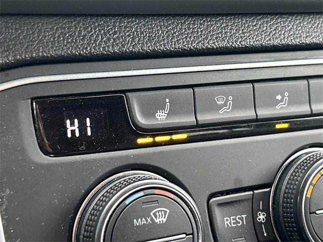 Used 2019 Volkswagen Atlas SE w/ Towing Package image 28