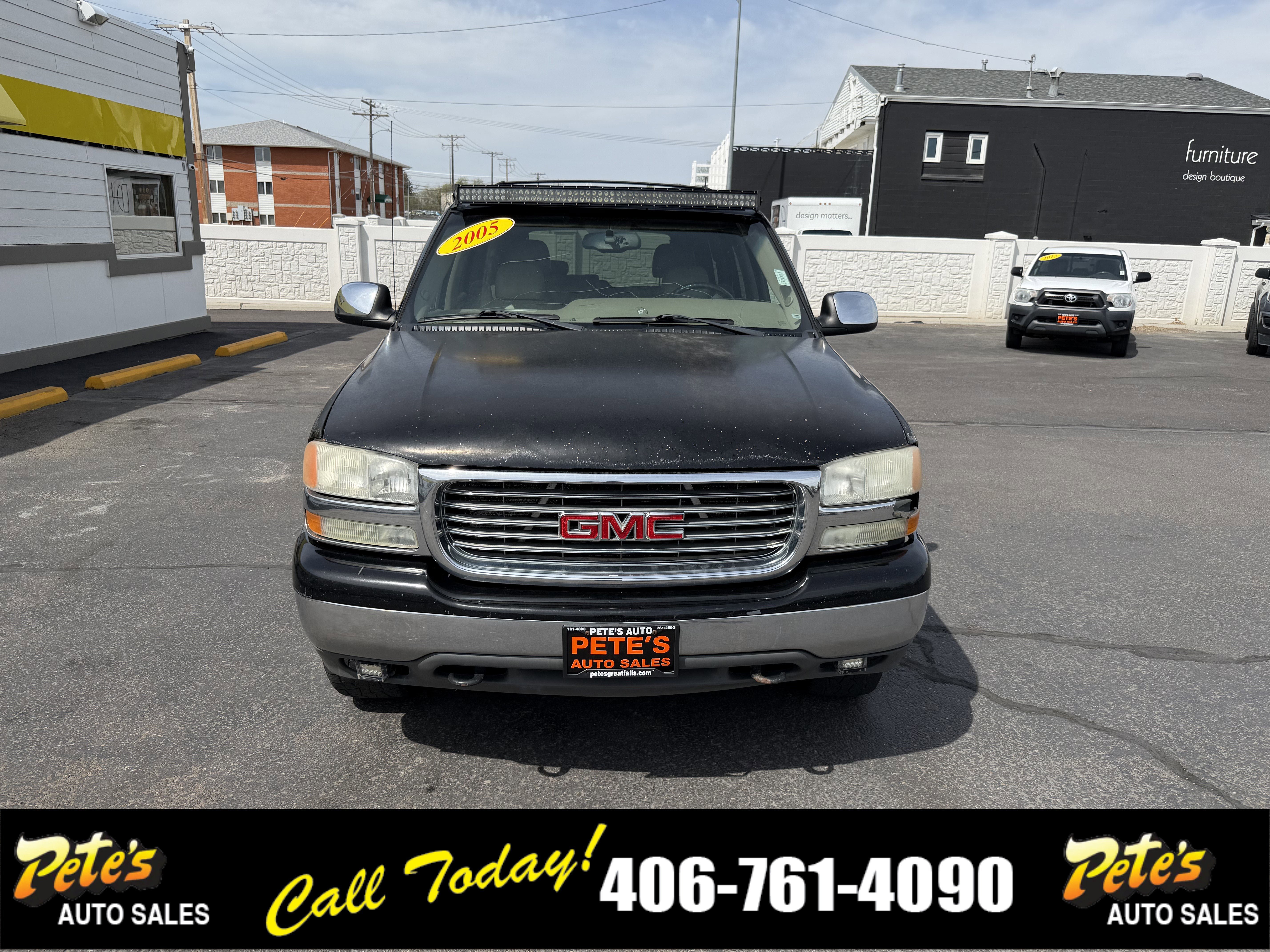 Used 2005 GMC Yukon SLT w/ SLT Preferred Equipment Group AWD/4WD image 7