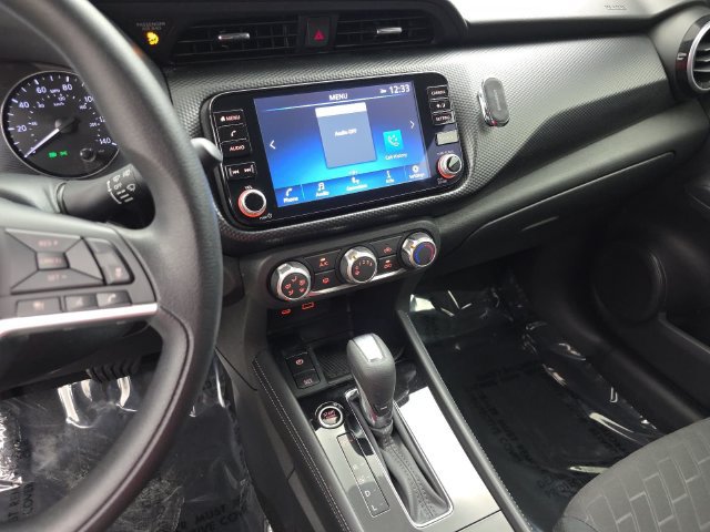 Used 2024 Nissan Kicks SV FWD image 20